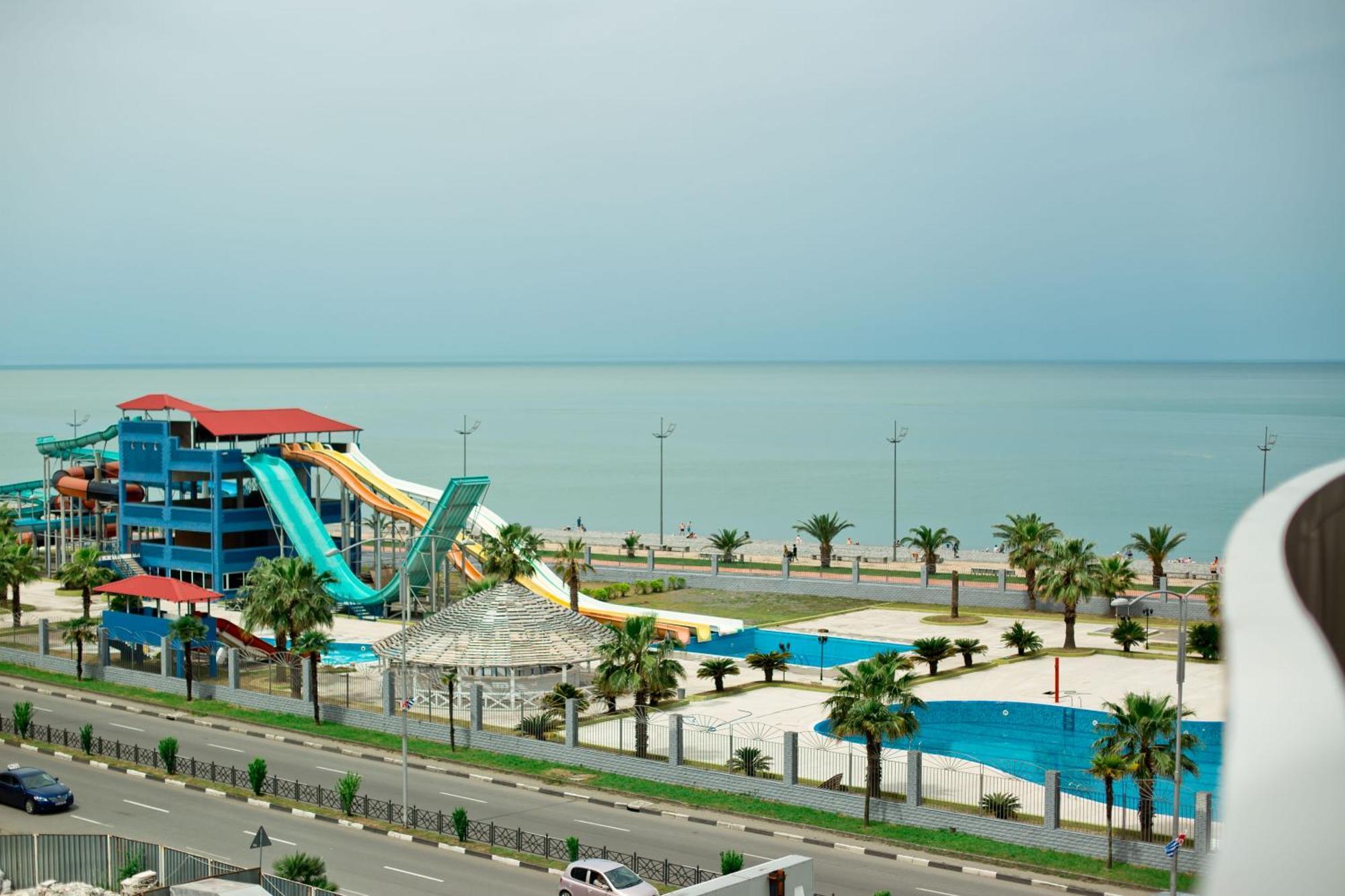 The Blue Perl 3 Apartamento Batumi Exterior foto